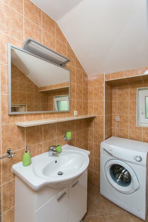 Iva Apartments ツァヴタット エクステリア 写真